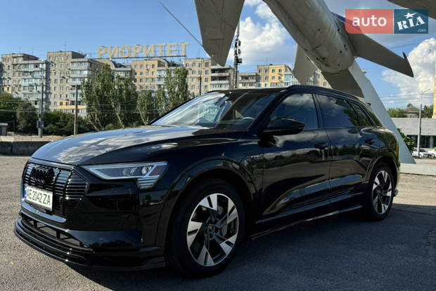 Audi e-tron 2022