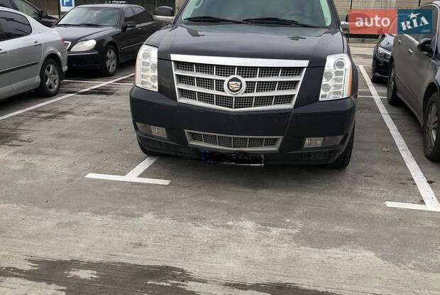https auto ria com car cadillac escalade