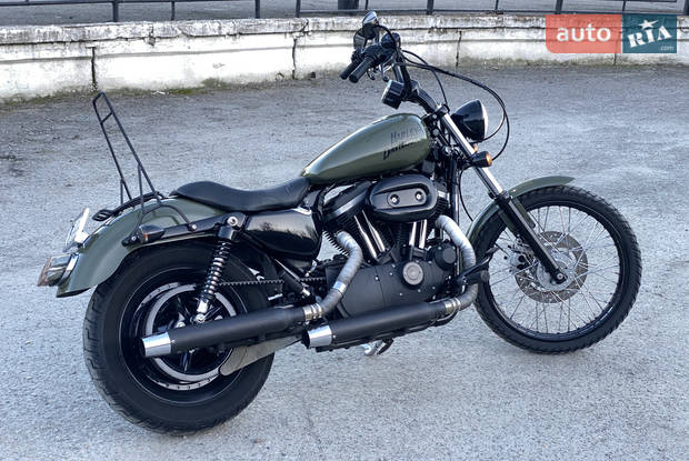 Особенности эксклюзивной модели Sportster Custom 2002