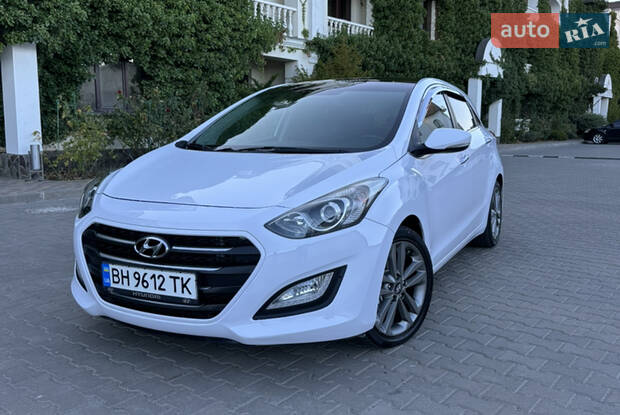 AUTO.RIA – Купити Білі авто Хюндай Ай-30 - продаж Hyundai i30