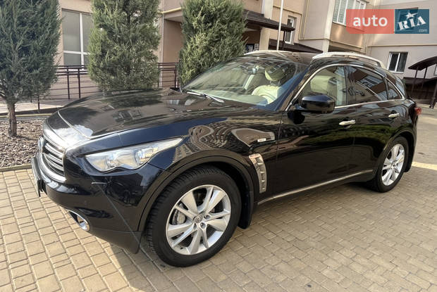 Infiniti FX 30 2012