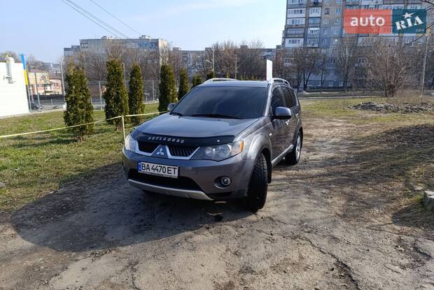 Mitsubishi Outlander XL 2008
