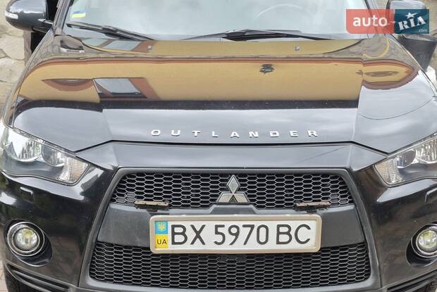 Mitsubishi Outlander XL 2011