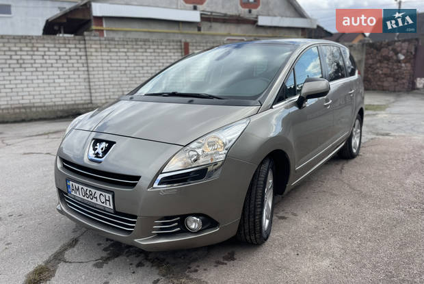 Peugeot 5008 2012