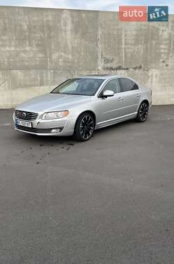Volvo S80 2015