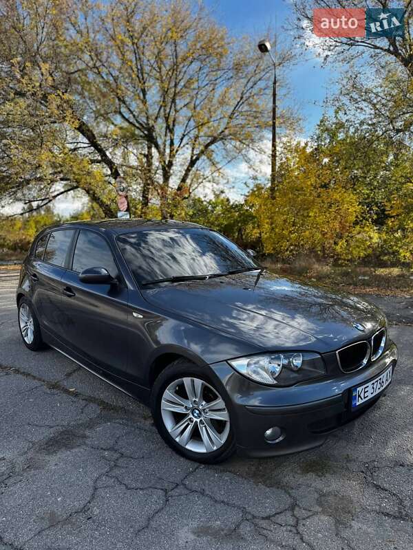 Хэтчбек BMW 1 Series 2006 в Запорожье Хэтчбек BMW 1 Series 2006 в Запорожье