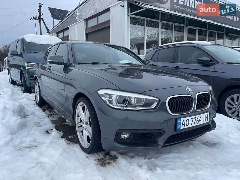 Хетчбек BMW 1 Series 2017 в Ужгороді
