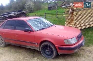 Седан Audi 100 1993 в Косові