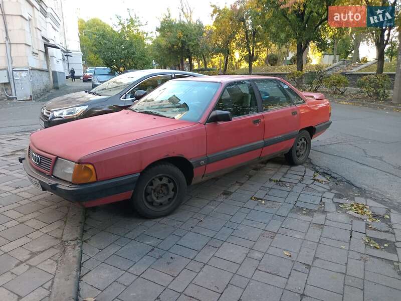 Седан Audi 100 1988 в Киеве Седан Audi 100 1988 в Киеве