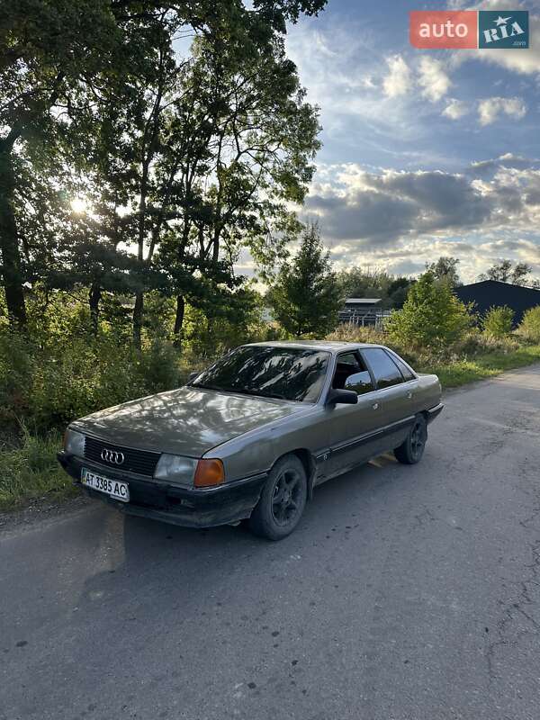 Седан Audi 100 1989 в Івано-Франківську