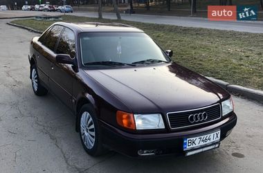 Седан Audi 100 1992 в Рівному