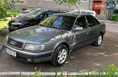 Седан Audi 100 1992 в Луцке