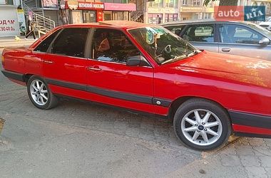 Седан Audi 100 1986 в Ровно