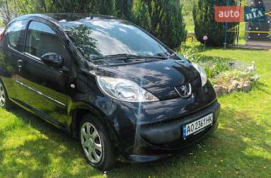 Хетчбек Peugeot 107 2007 в Ужгороді