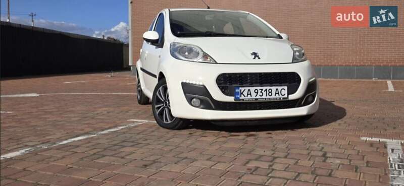 Хэтчбек Peugeot 107 2013 в Кривом Роге