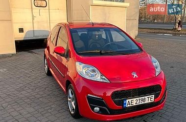Хетчбек Peugeot 107 2012 в Харкові