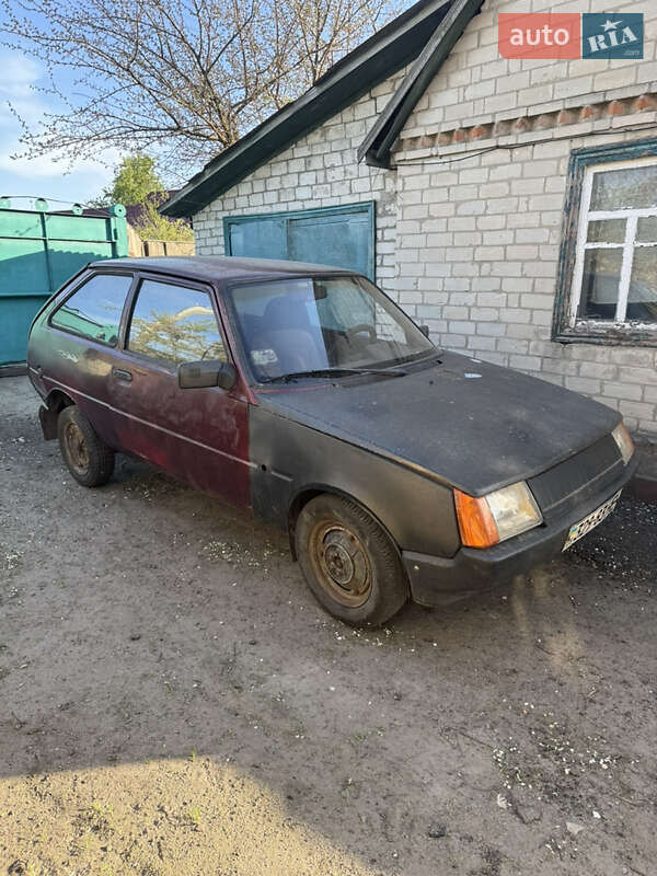 Хэтчбек ЗАЗ 1102 Таврия-Нова 1998 в Черкассах Хэтчбек ЗАЗ 1102 Таврия-Нова 1998 в Черкассах