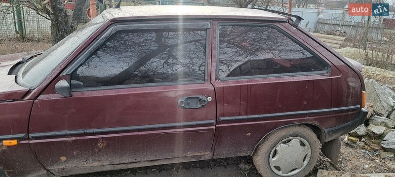 Хэтчбек ЗАЗ 1102 Таврия-Нова 2007 в Запорожье Хэтчбек ЗАЗ 1102 Таврия-Нова 2007 в Запорожье