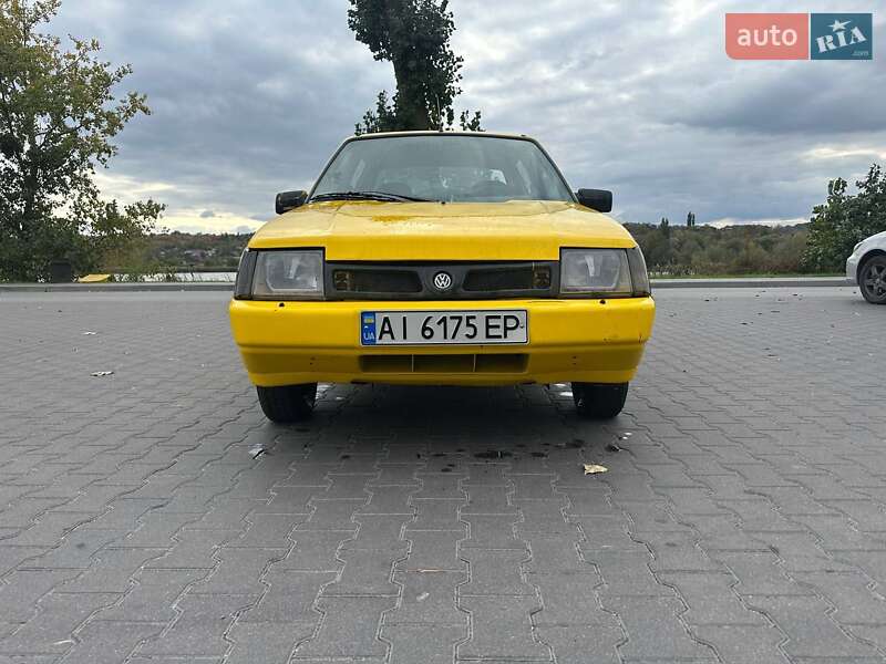 Лифтбек ЗАЗ 1103 Славута 2002 в Киеве