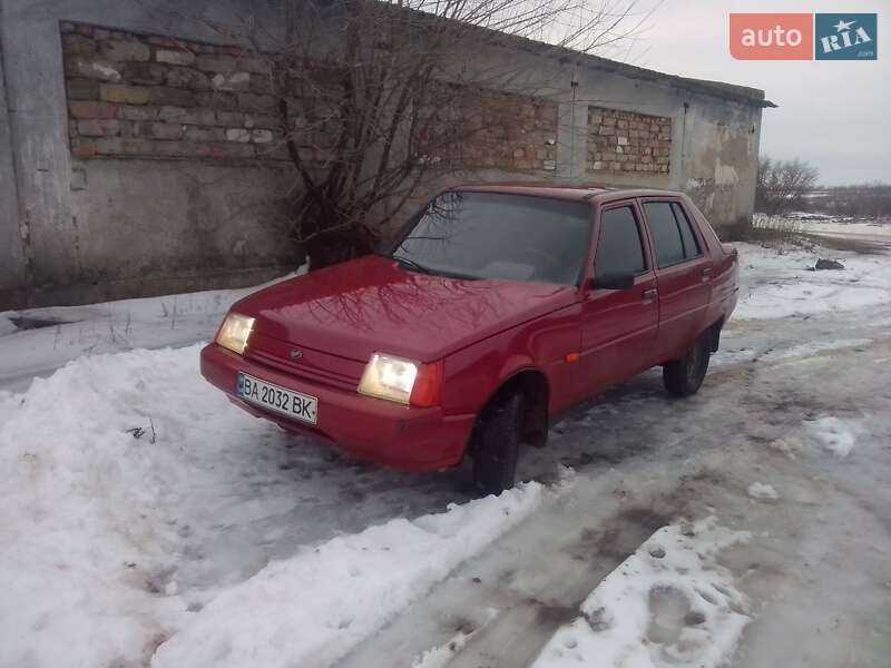 Лифтбек ЗАЗ 1103 Славута 2006 в Благовещенском