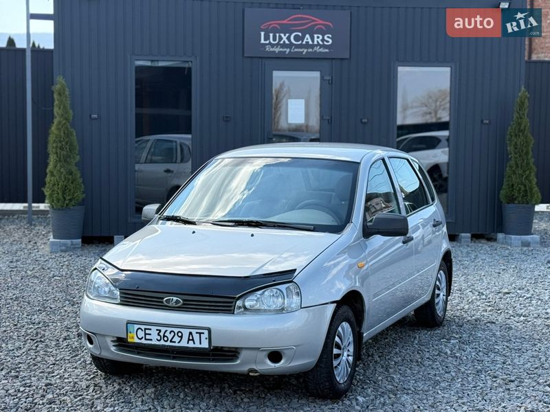 Хэтчбек ВАЗ / Lada 1119 Калина 2010 в Черновцах