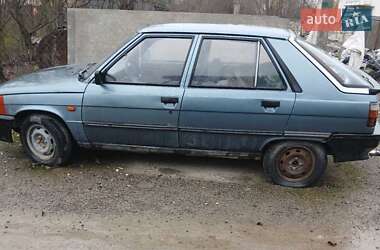 Хэтчбек Renault 11 1989 в Тысменице