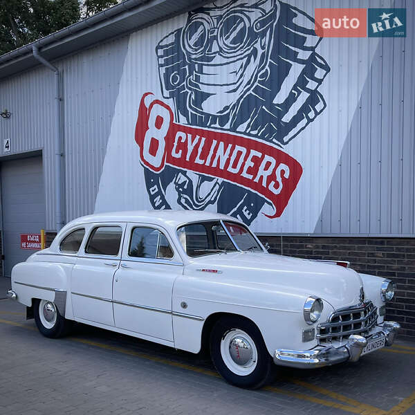 Седан ЗИМ 12 1953 в Днепре