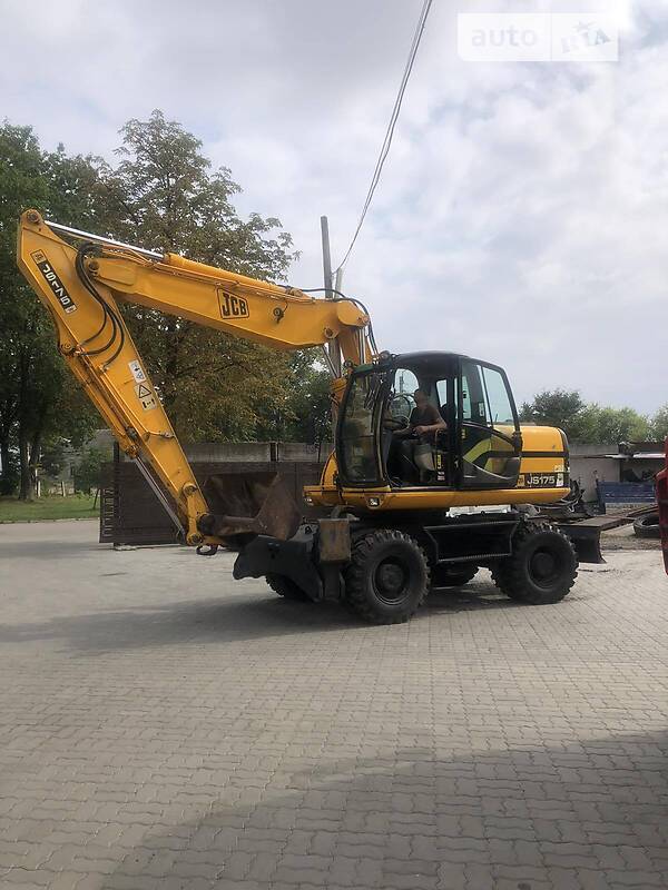 Экскаватор погрузчик JCB 175 2006 в Калуше Экскаватор погрузчик JCB 175 2006 в Калуше