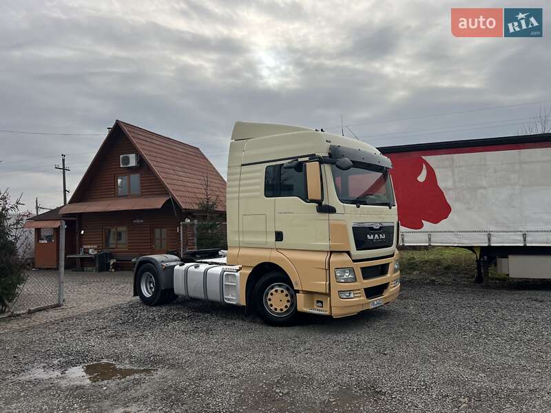 Тягач MAN 18.403 2013 в Хусте