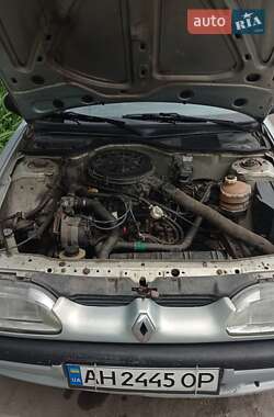 Хетчбек Renault 19 2000 в Покровську