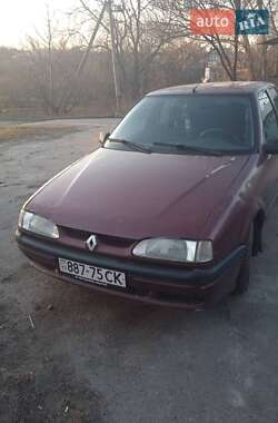 Седан Renault 19 1994 в Шишаках