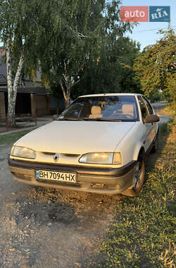 Седан Renault 19 1996 в Ізмаїлі