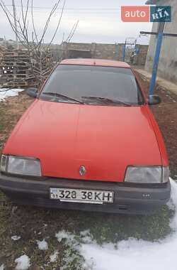 Хэтчбек Renault 19 1989 в Лиманке Хэтчбек Renault 19 1989 в Лиманке