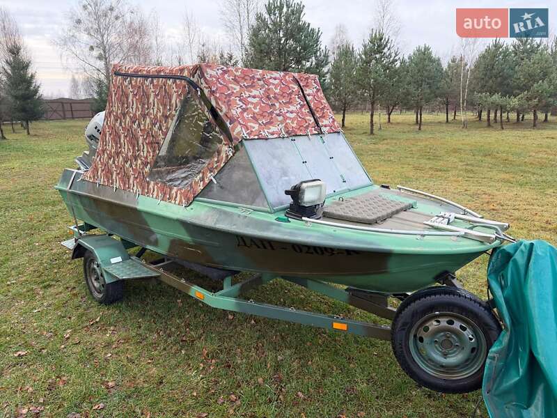 Човен Крим 1 1971 в Луцьку