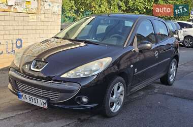 Хэтчбек Peugeot 206 plus 2012 в Киеве