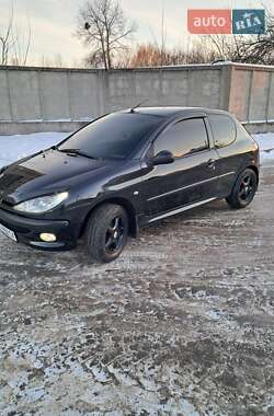 Хэтчбек Peugeot 206 2003 в Житомире