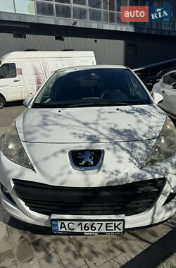Хэтчбек Peugeot 207 2009 в Луцке