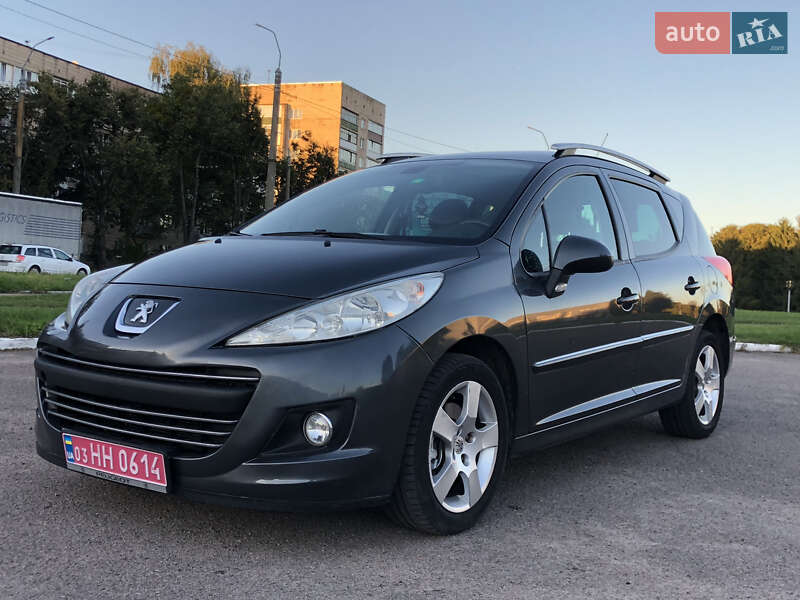 Универсал Peugeot 207 2010 в Ровно