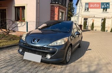 Хэтчбек Peugeot 207 2008 в Черновцах
