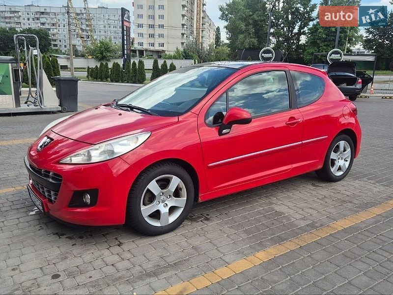 Хэтчбек Peugeot 207 2012 в Харькове