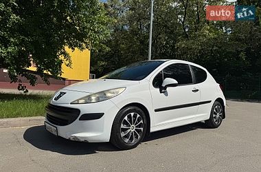 Хэтчбек Peugeot 207 2008 в Киеве