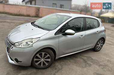 Хетчбек Peugeot 208 2013 в Чернігові