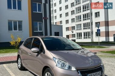 Хетчбек Peugeot 208 2013 в Вінниці