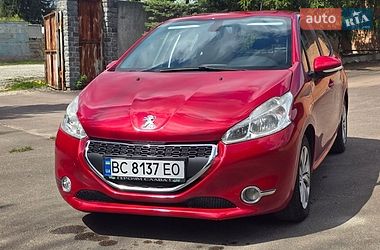 Хетчбек Peugeot 208 2013 в Трускавці