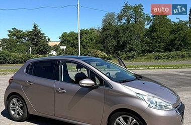 Хетчбек Peugeot 208 2013 в Кременчуці