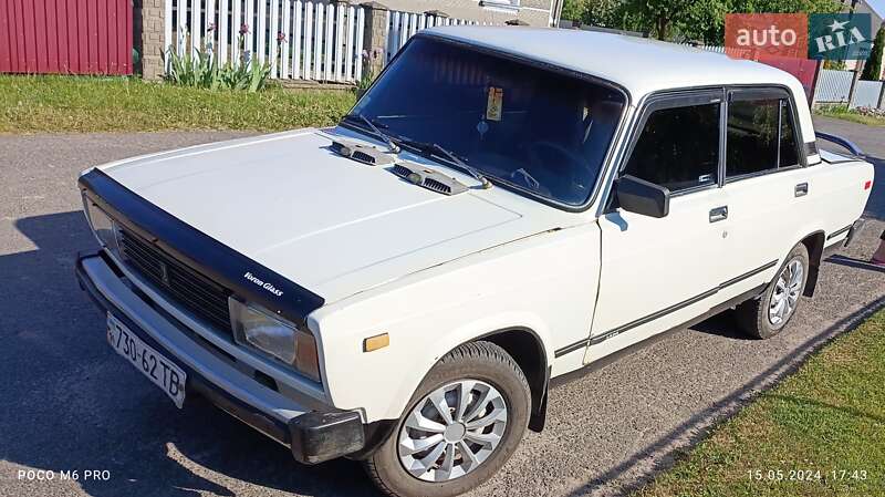 Седан ВАЗ / Lada 2105 1991 в Владимире Седан ВАЗ / Lada 2105 1991 в Владимире