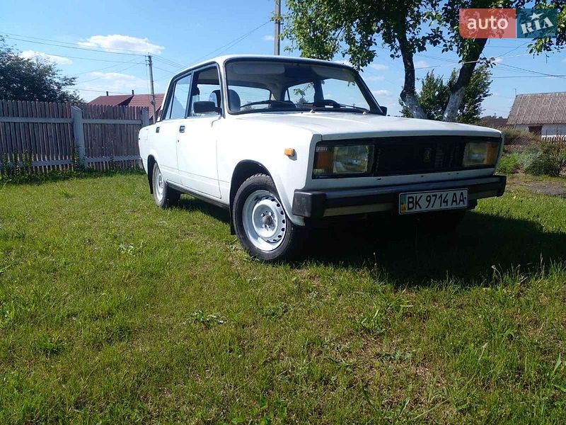 Седан ВАЗ / Lada 2105 1999 в Дубровице