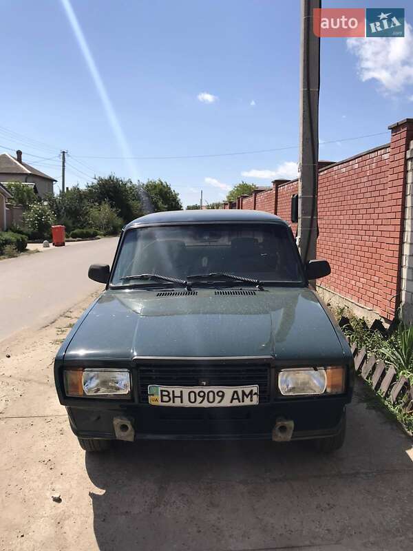 Седан ВАЗ / Lada 2107 2002 в Одессе
