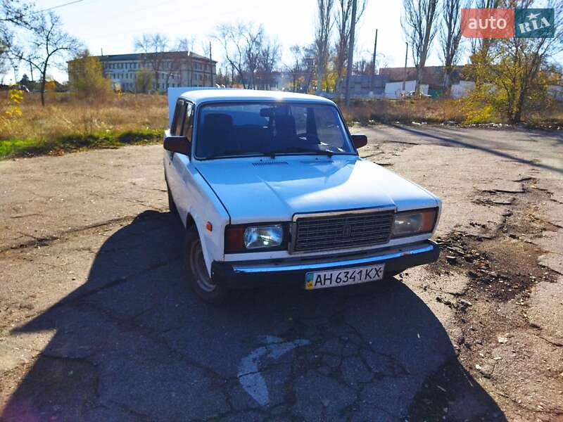 Седан ВАЗ / Lada 2107 2004 в Дружковке