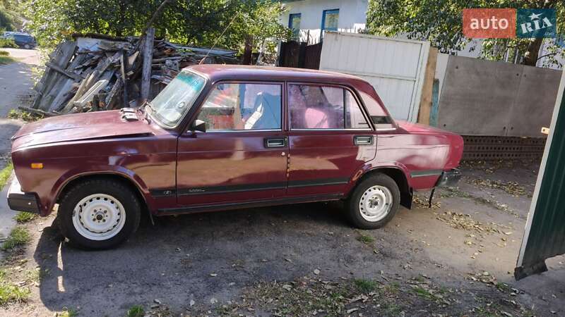 Седан ВАЗ / Lada 2107 2005 в Чернігові